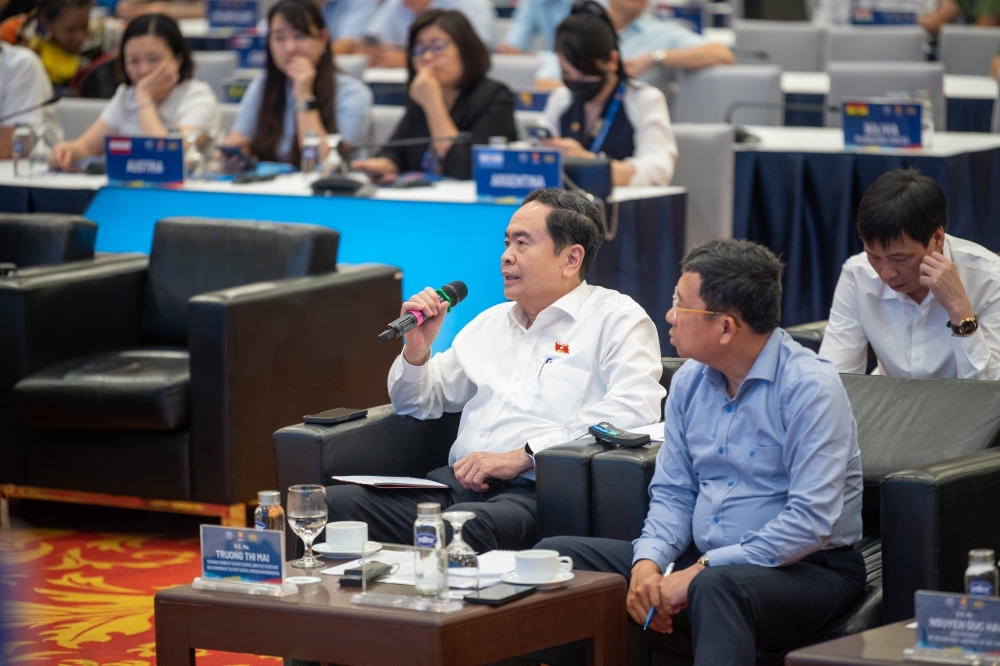 Phó Chủ tịch thường trực Quốc hội Trần Thanh Mẫn góp ý tại buổi tổng duyệt