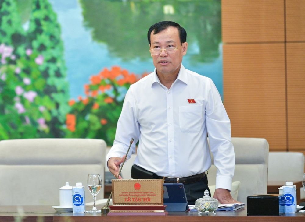 Chủ nhiệm Ủy ban Quốc phòng và An ninh Lê Tấn Tới