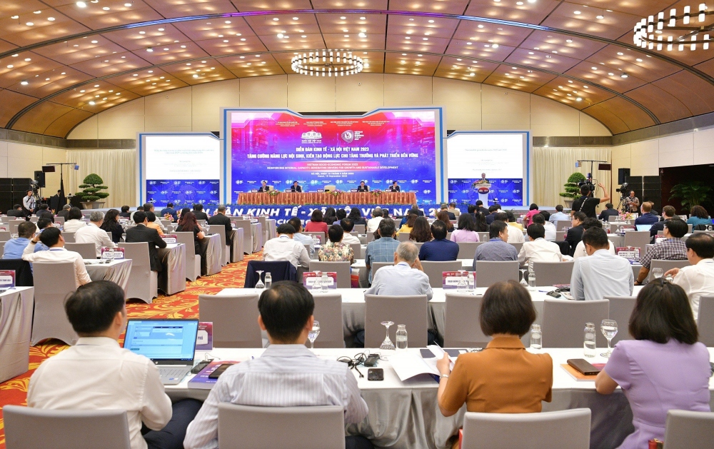 Phiên toàn thể Diễn đàn Kinh tế - Xã hội 2023