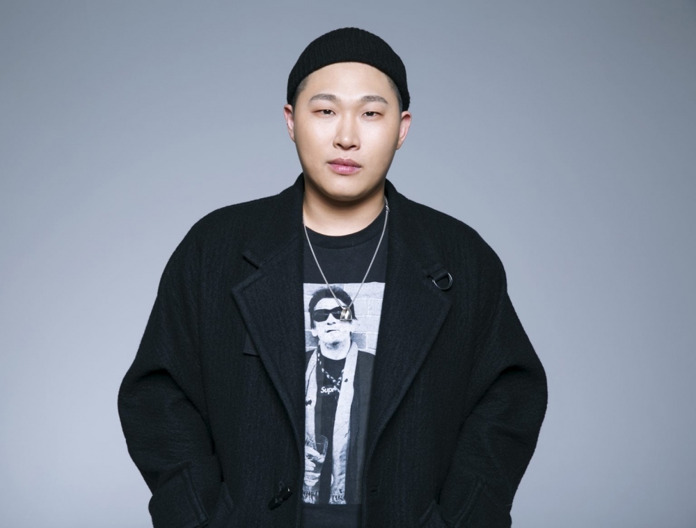 Rapper Swings cho biết, gần đây, có rất nhiều người theo dõi anh mọi lúc mọi nơi.