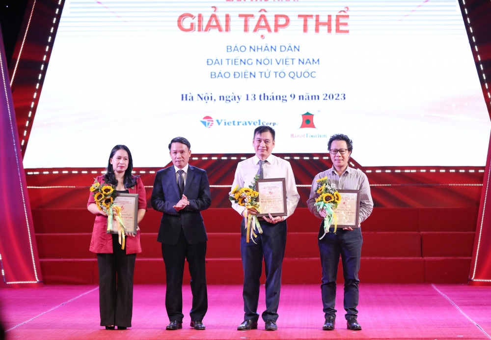 Ba cơ quan báo chí giành Giải tập thể tại Giải báo chí "Vì sự nghiệp phát triển Văn hoá Thể thao và Du lịch" lần thứ Nhất.
