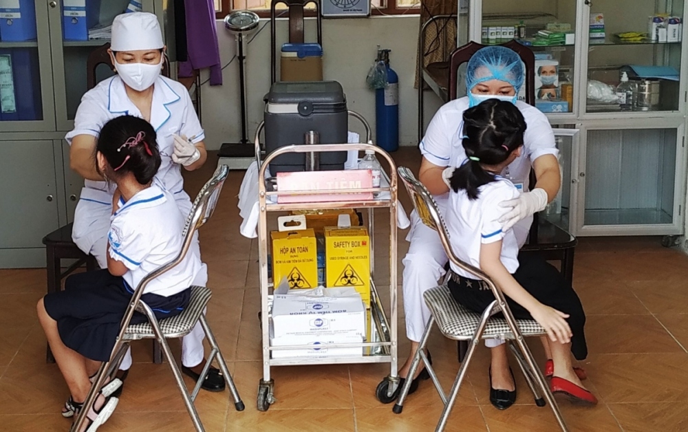 Trẻ từ 4-6 tuổi cần được tiêm nhắc lại vaccine phòng bạch hầu, ho gà, uốn bán, bại liệt