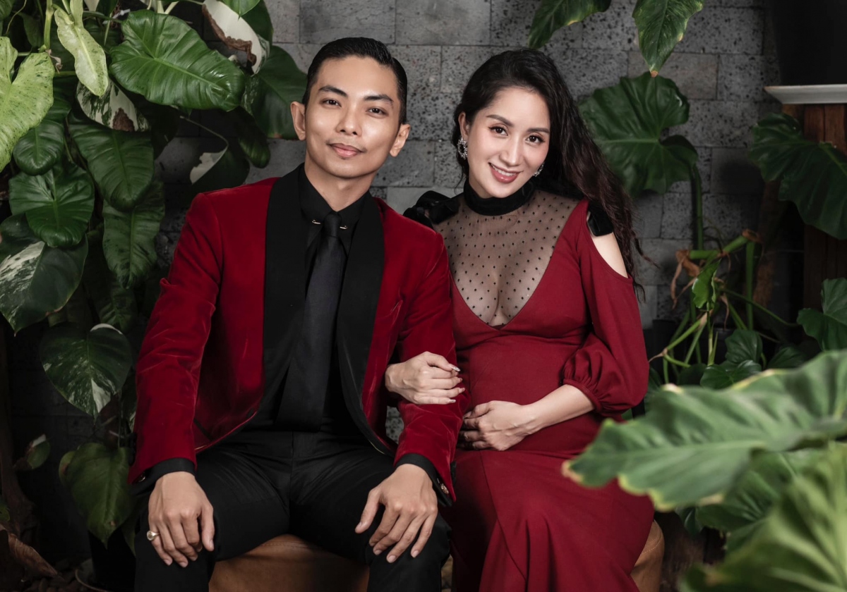 Cả hai đã vượt qua nhiều sóng gió để xây dựng 1 gia đình hạnh phúc với 2 con là Kubi Minh Cường (sinh năm 2015) và Anna Vương Diễm (sinh năm 2018). Khánh Thi hiện đang mang thai con thứ ba ở tuổi ngoài 40.