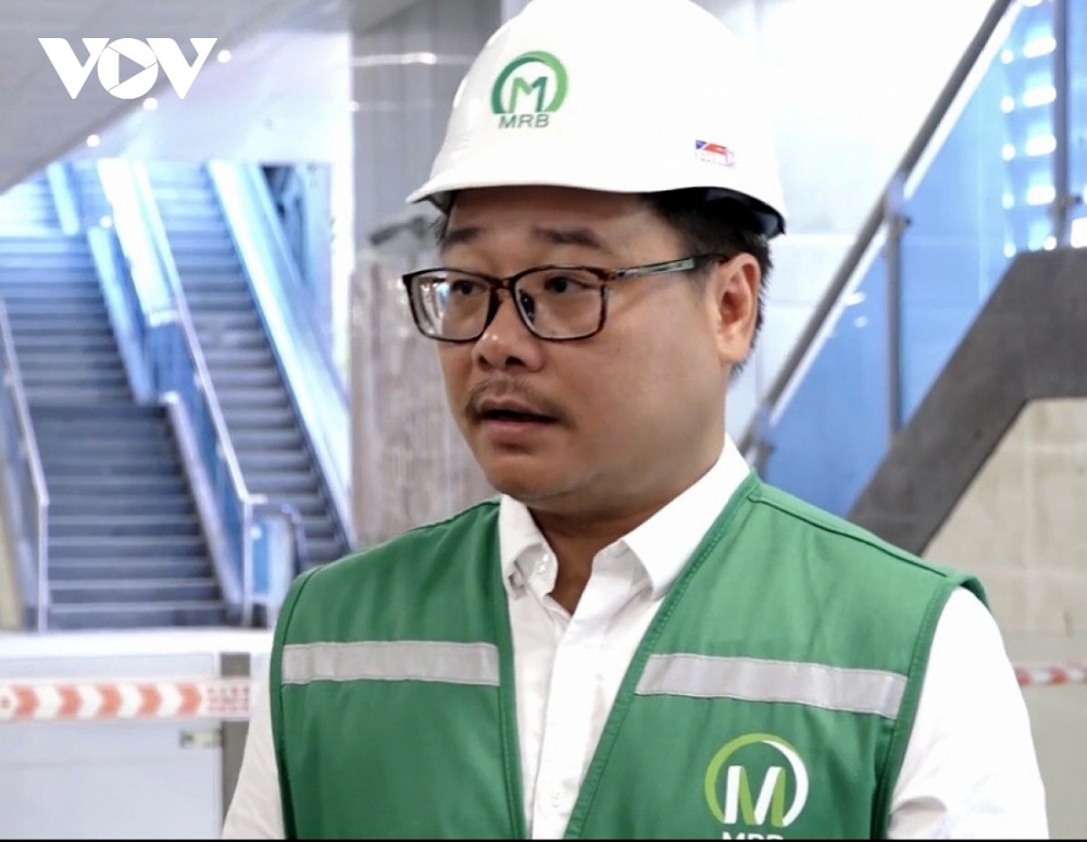 “We strive to put the project – first phase – into operation in late 2023 or early 2024 if conditions are met,” says Le Trung Hieu, deputy head of the Hanoi Urban Railway Management Board (MRB).