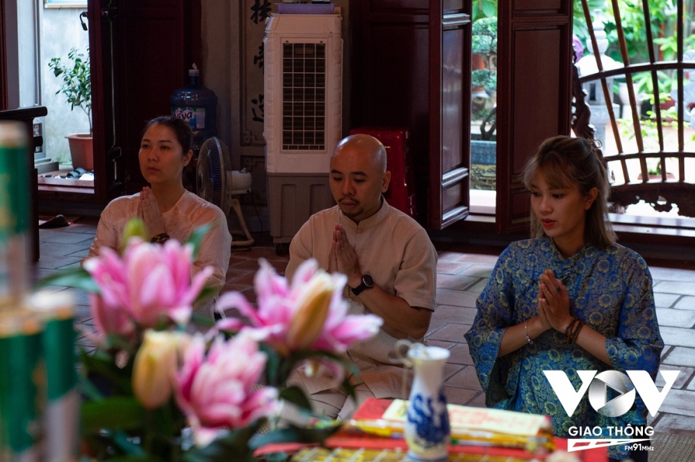 Ở Việt Nam có hai Thần Lửa, trong đó vị Quang Hoa Mã Nguyên Súy được thờ phụng tại đền Hỏa Thần.