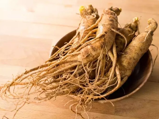 Nhân sâm: Nhân sâm là một loại thảo dược giúp giảm căng thẳng, tăng cường năng lượng và tăng cường những ham muốn tình dục. Thảo mộc này đã được sử dụng trong y học cổ truyền trong nhiều thế kỷ để cải thiện sức sống tổng thể.