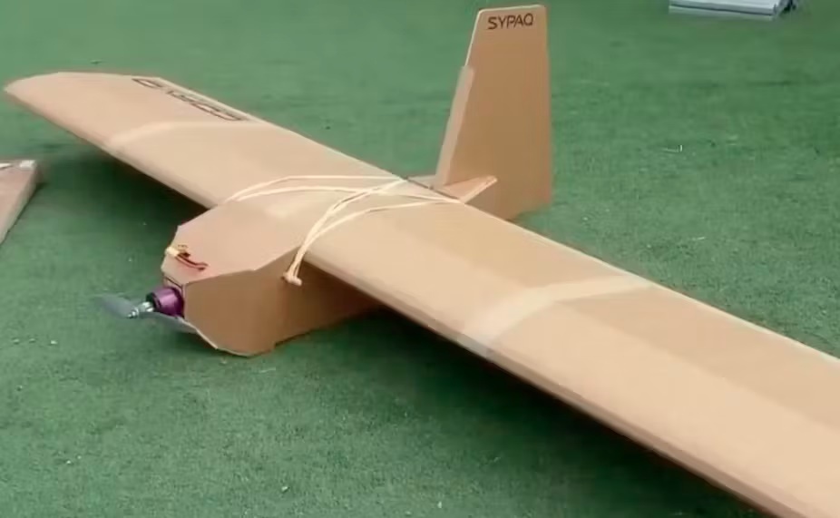 UAV các-tông. Ảnh: Sypaq.