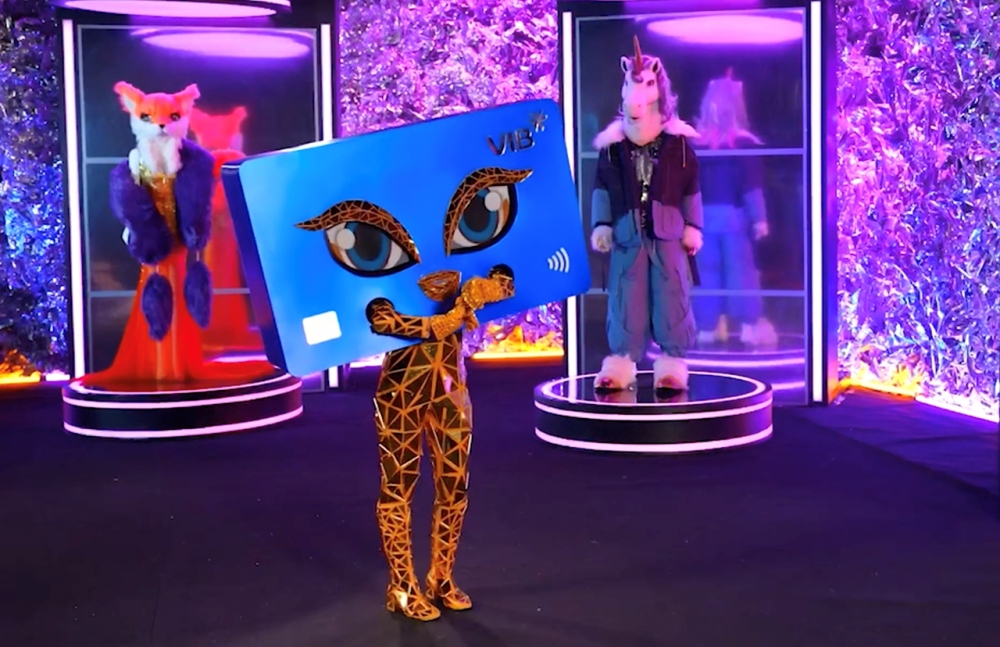 Hình ảnh ấn tượng của Quý cô Bling Bling tại The Masked Singer – Ca sĩ mặt nạ 2023