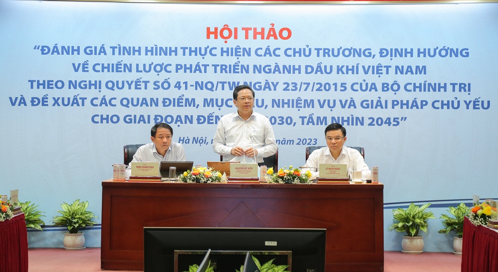 Đồng chí Nguyễn Đức Hiển, Phó Trưởng Ban Kinh tế Trung ương kết luận hội thảo
