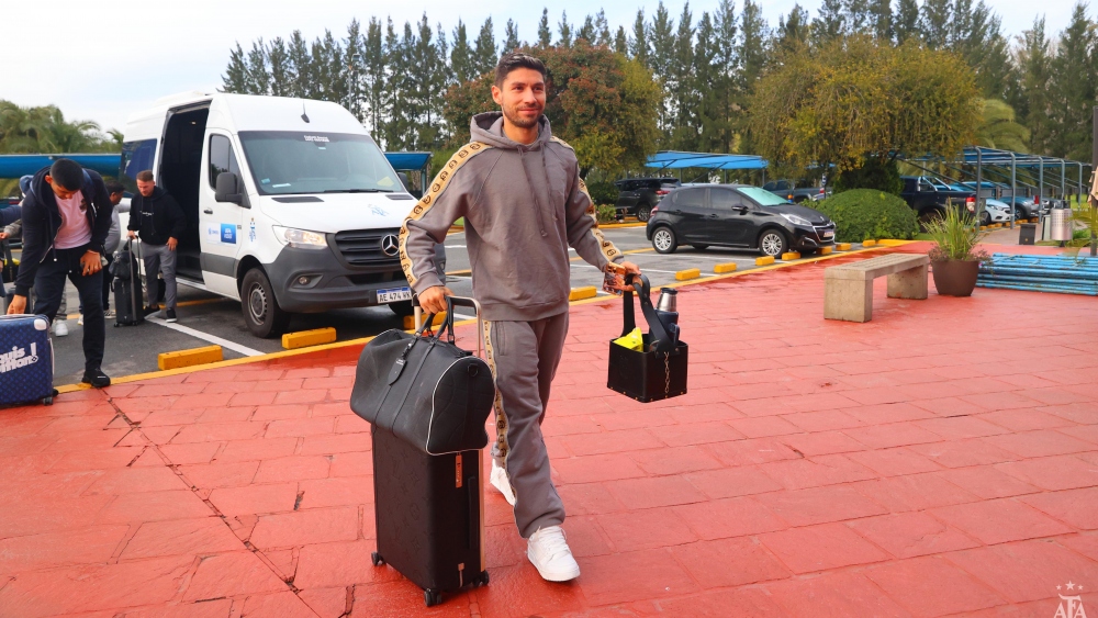 ĐT Argentina đã hội quân để chuẩn bị cho những trận đấu đầu tiên trên hành trình bảo vệ chức vô địch World Cup. 