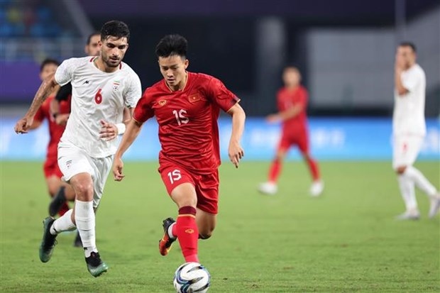 Vietnamese and Iranian players in the second half of their September 21 match in the ongoing Asian Games (ASIAD 2023) tournament in Hangzhou, China