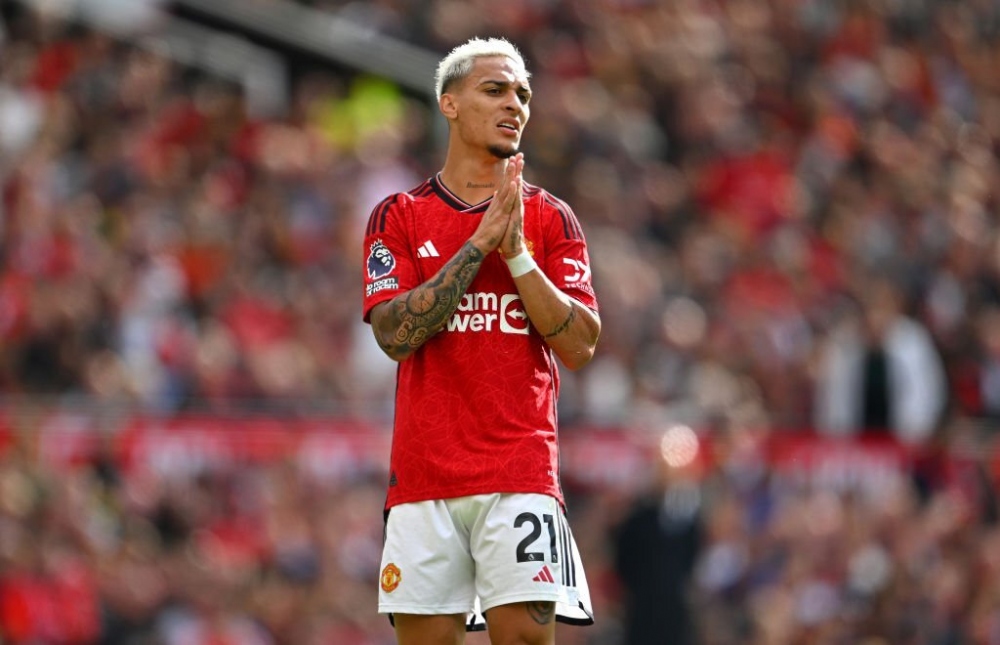 MU đình chỉ Antony vô thời hạn (Ảnh: Getty)