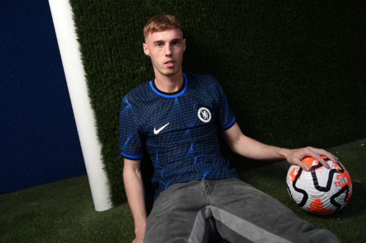 Cole Palmer chính thức gia nhập Chelsea (Ảnh: Chelsea)