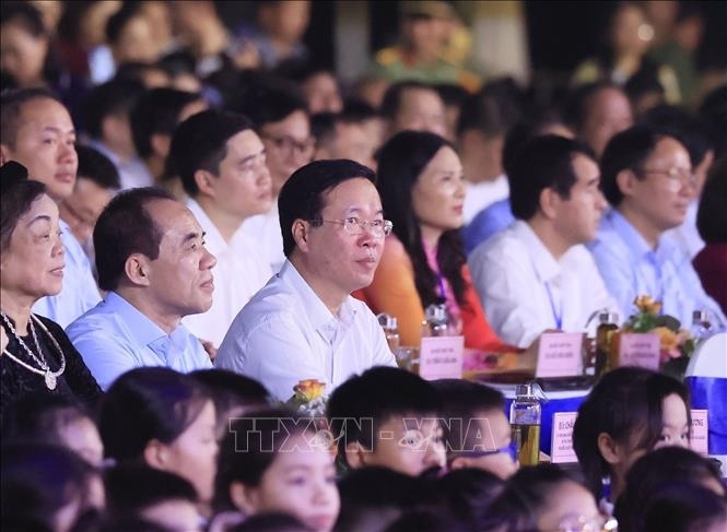 Chủ tịch nước Võ Văn Thưởng dự chương trình Đêm hội Thành Tuyên năm 2023. Ảnh: Thống Nhất/TTXVN