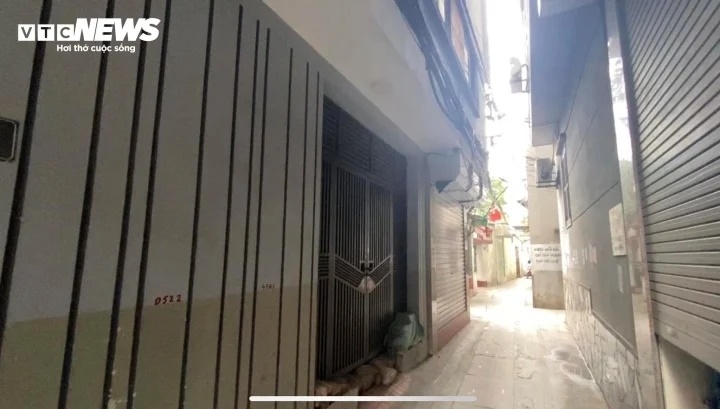 Nhà cao tầng dày đặc nhưng ngõ thì nhỏ, căn chung cư nào hiện cũng đã kín chỗ