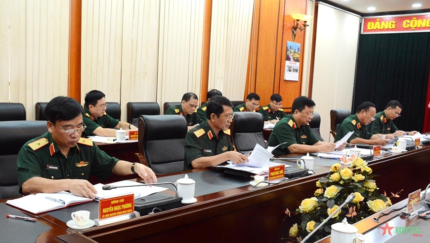Các đại biểu dự phiên họp.