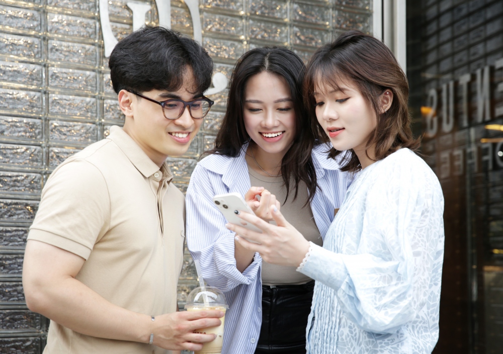 Người dùng sử dụng tính năng VNPAY Taxi trên ứng dụng ngân hàng, ví VNPAY để tối ưu chi phí. (Ảnh: VNPAY)