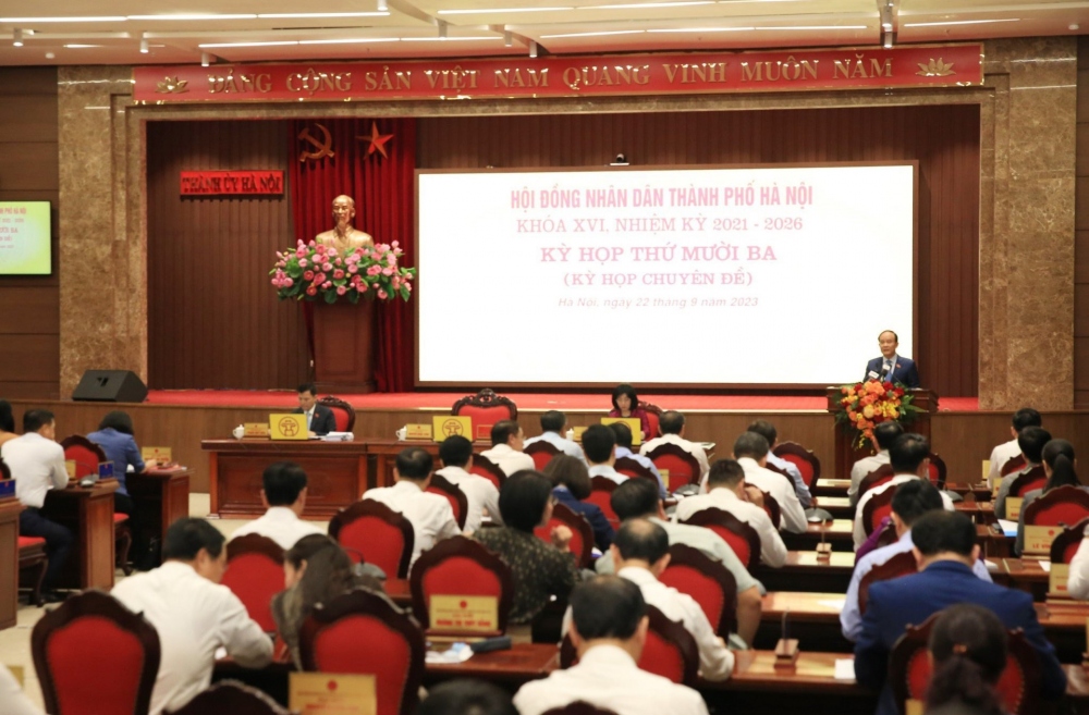 Quang cảnh kỳ họp.