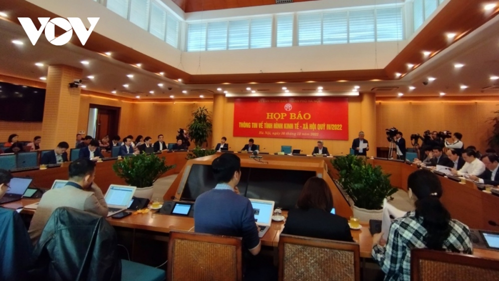 Quang cảnh một cuộc họp báo của UBND thành phố Hà Nội.