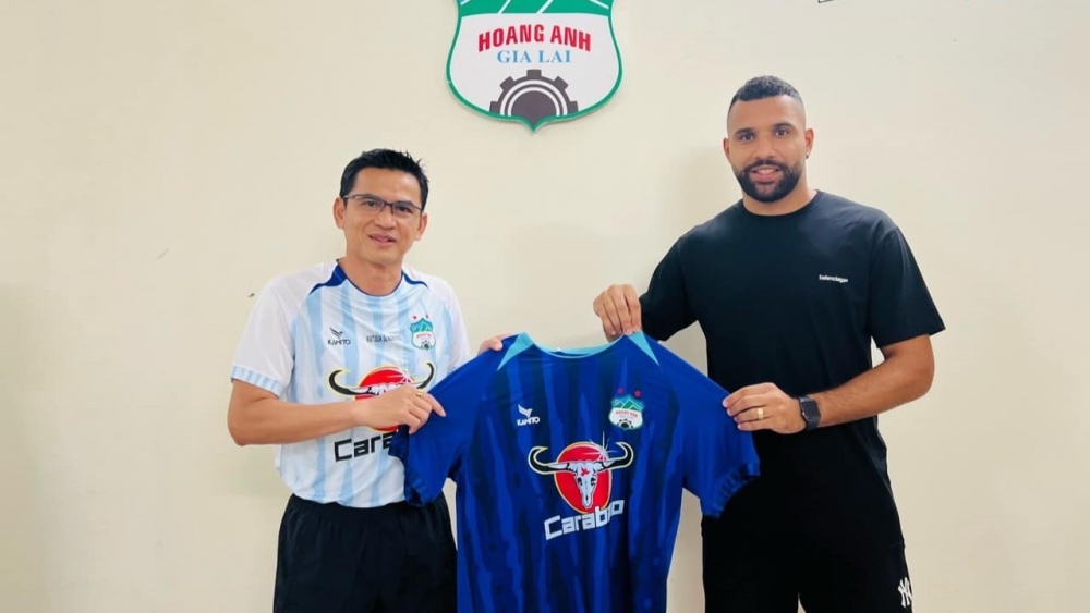 Jairo Rodrigues ra mắt HAGL (Ảnh: HAGL)