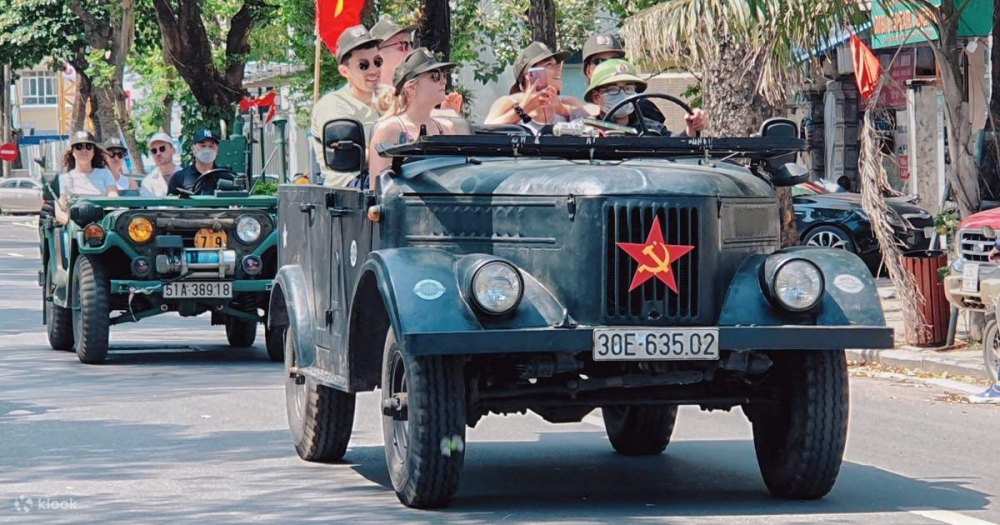 A jeep tour in Hanoi (Photo: Internet)
