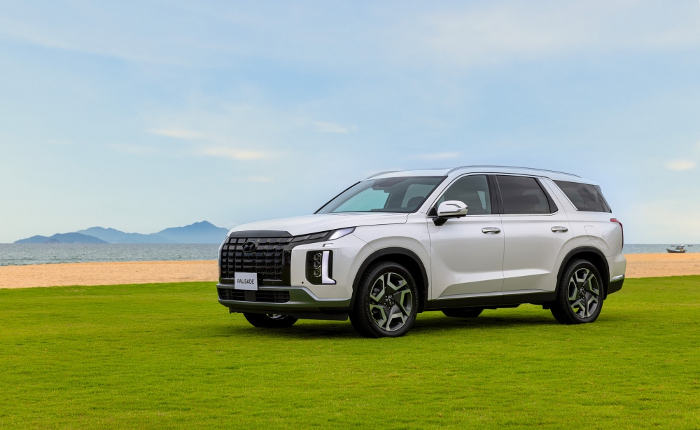 Chủ sở hữu Hyundai Palisade sẽ được trải nghiệm 4 chế độ lái khác nhau bao gồm: Eco, Comfort, Sport, Smart để có cảm giác lái đa dạng và thích hợp hơn cho mỗi chuyến đi.