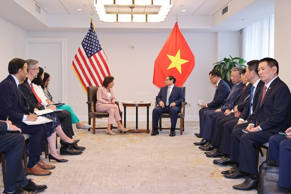 Tại cuộc gặp, Thủ tướng Chính phủ đề nghị Bộ Thương mại Hoa Kỳ sớm công nhận Quy chế kinh tế thị trường của Việt Nam, tiếp tục quan tâm thúc đẩy quan hệ kinh tế - thương mại song phương.