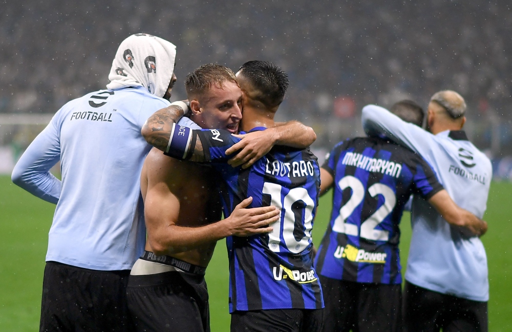 Inter Milan giành chiến thắng thuyết phục trước AC Milan. (Ảnh: Reuters). 