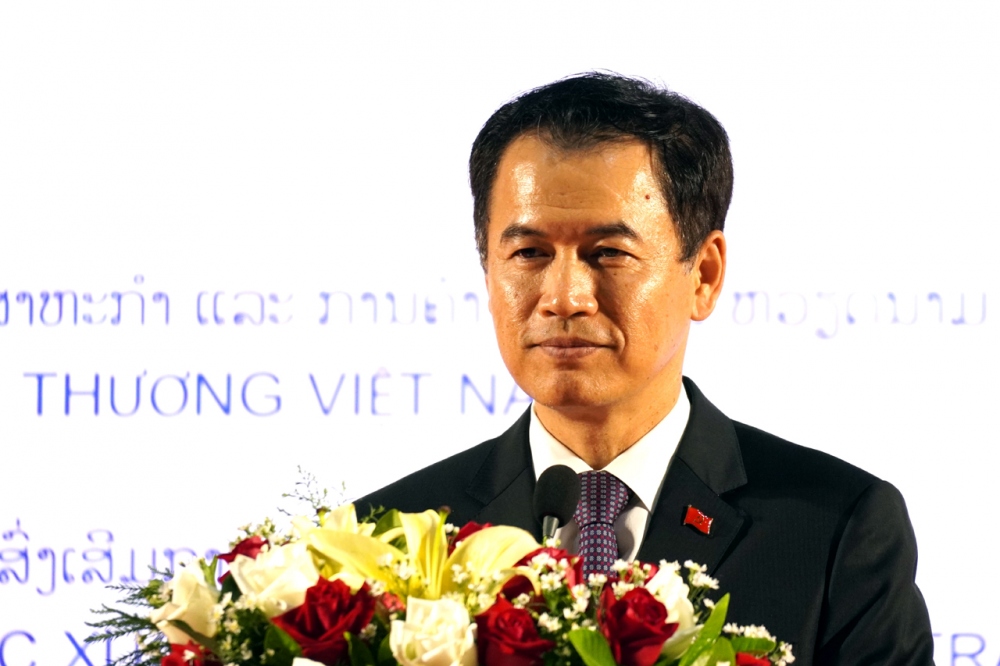 Bộ trưởng Bộ Công thương Lào Malaythong Kommasith
