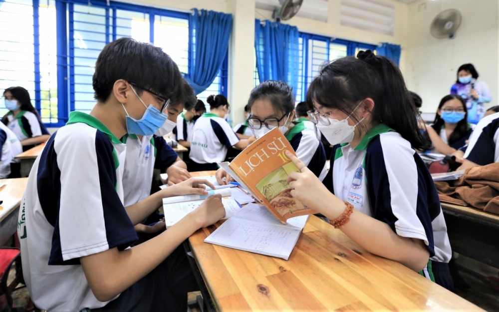 Có hay không đưa Lịch sử thành môn thi tốt nghiệp bắt buộc đang gây nhiều tranh cãi (Ảnh minh họa)