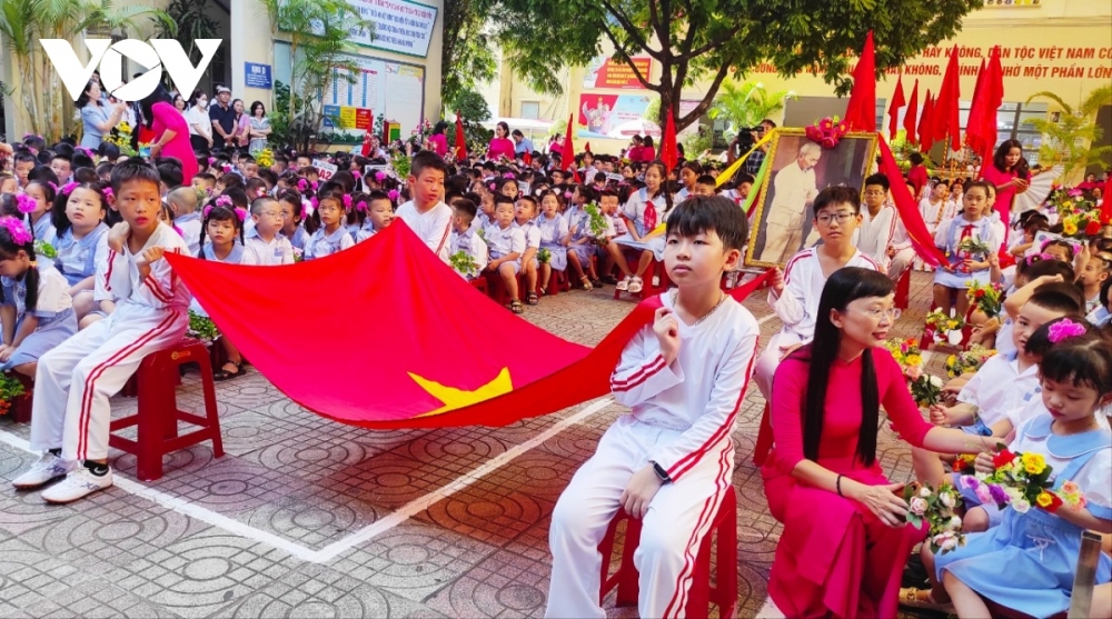 Various events are held during the ceremonies including saluting the flag, singing the national anthem, hearing the school master’s announcement, and the beating of the school drum to mark the official start of the new school year.