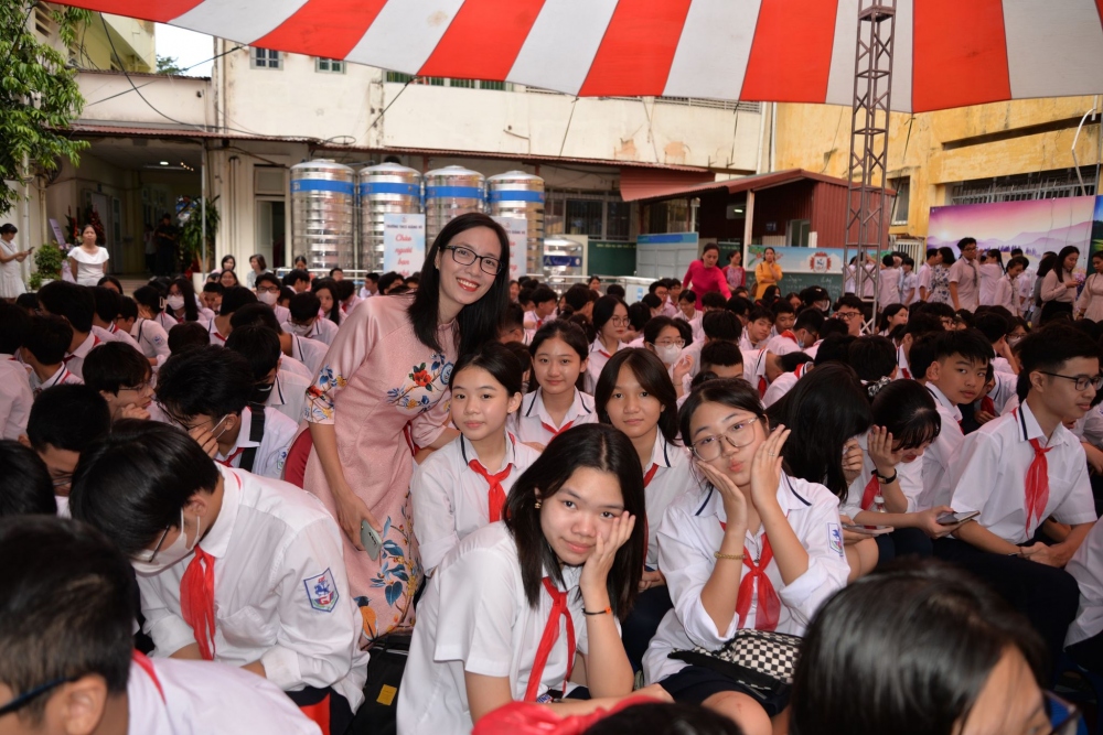 All teachers and students are eager to welcome in the start of the new school year amid a joyful and exciting atmosphere.