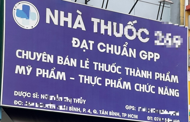 Nhà thuốc nơi ông C. gọi chị K.T đến đưa thuốc (Ảnh: Duy Tính)