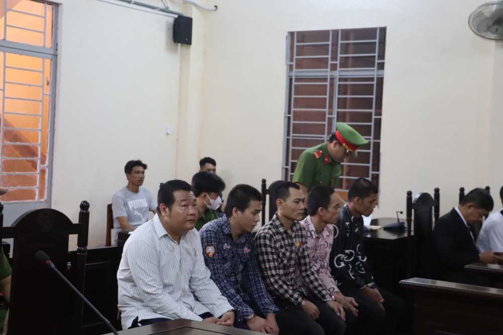 Các bị cáo tại phiên tòa sơ thẩm