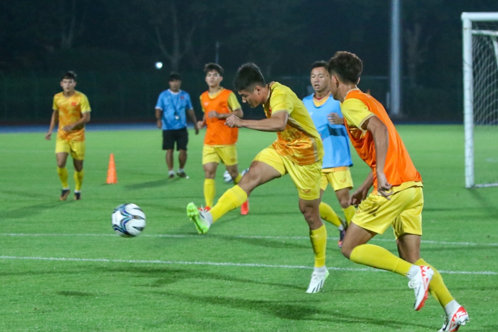 Ở trận ra quân, Olympic Việt Nam đã giành chiến thắng 4-2 trước Olympic Mông Cổ, nhưng thầy trò HLV Hoàng Anh Tuấn cần giành kết quả tốt trước 2 đối thủ mạnh là Iran và Saudi Arabia để hướng tới tấm vé đi tiếp.