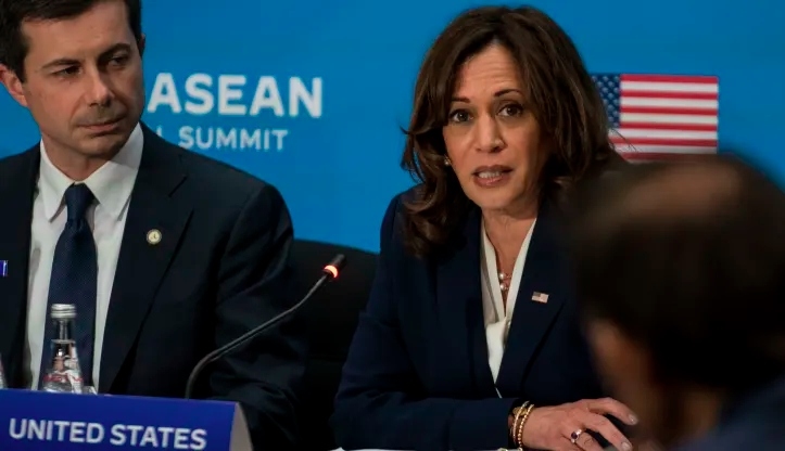 Phó Tổng thống Mỹ Harris trong một cuộc gặp với lãnh đạo ASEAN trước đây. Ảnh: Getty.