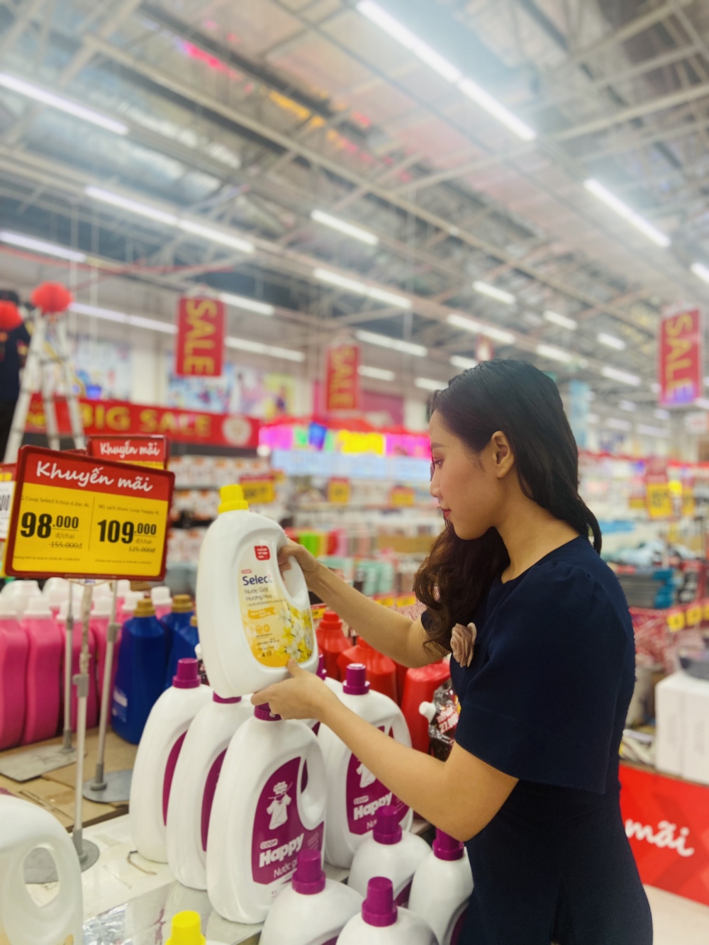 Sản phẩm hàng nhãn riêng Co.op size lớn đa dạng các mặt hàng