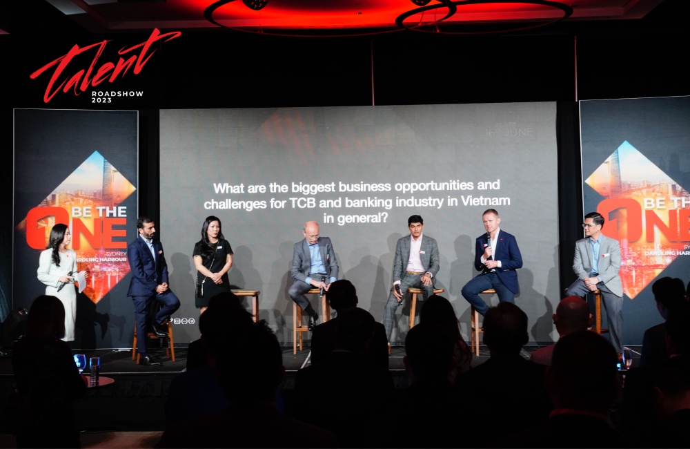 Techcombank thành công với chiến dịch "Thu hút nhân tài quốc tế - Overseas Talent Roadshow"