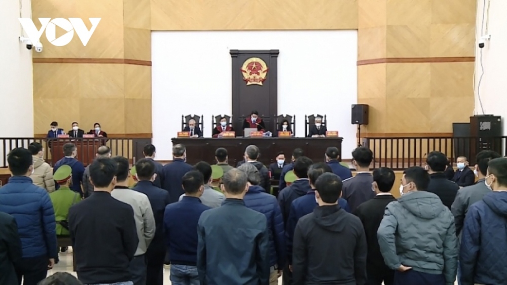 Các bị cáo bị đưa ra xét xử trong giai đoạn 1. (Ảnh: Trọng Phú)