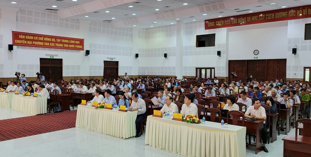 Quang cảnh buổi tiếp xúc.