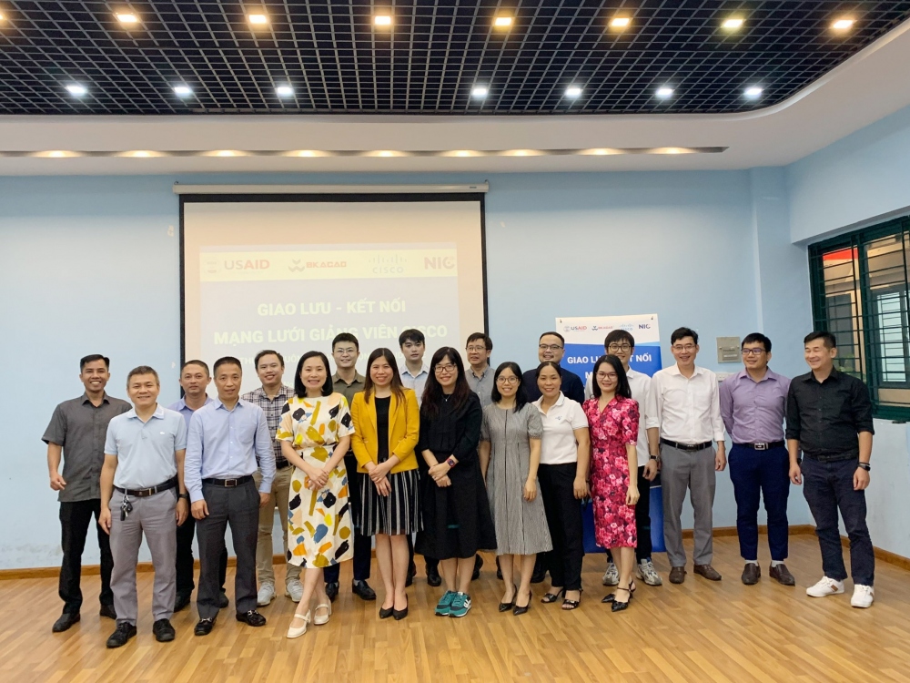 Buổi giao lưu, kết nối mạng lưới giảng viên Cisco – nằm trong khuôn khổ hoạt động USAID WISE được tổ chức tại Hà Nội