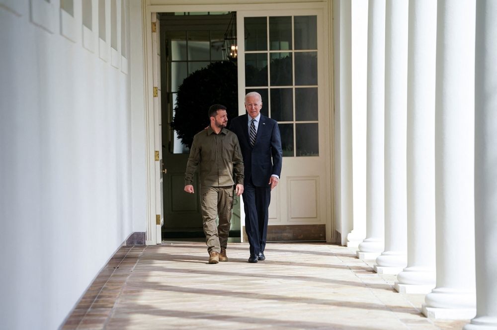 Tổng thống Ukraine Zelensky và Tổng thống Mỹ Joe Biden trong cuộc gặp tại Nhà Trắng. Ảnh: Reuters