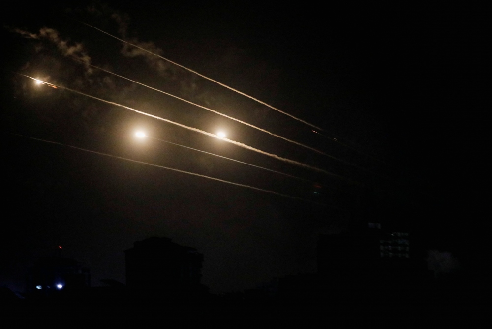 Israel không kích dải Gaza. Ảnh: Reuters