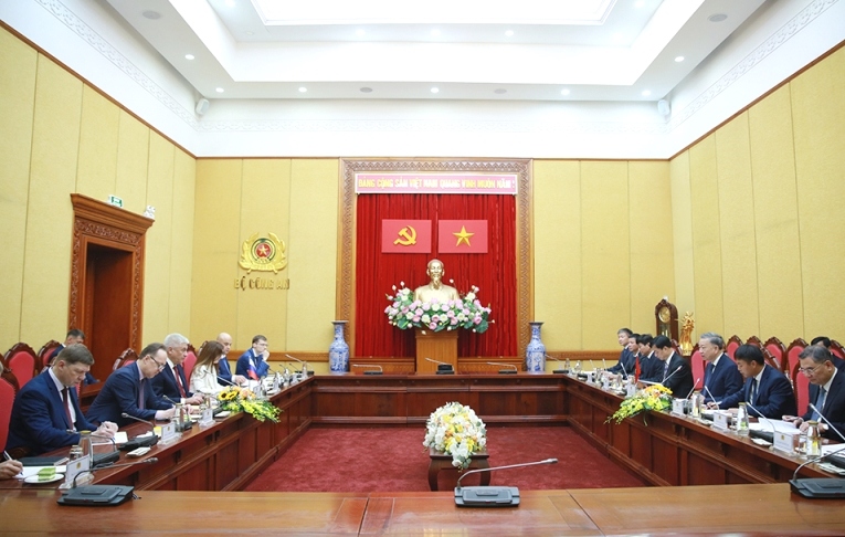 Hội đàm giữa Bộ Công an Việt Nam và Bộ Nội vụ Liên bang Nga