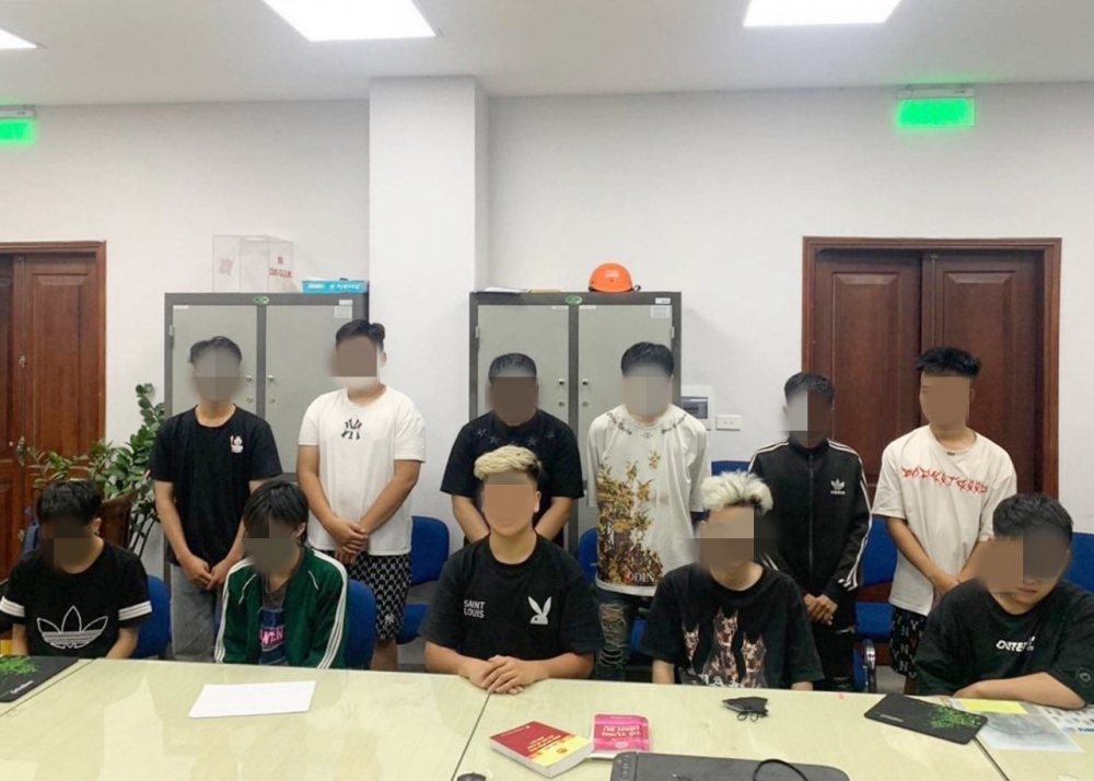 Các đối tượng tại cơ quan công an