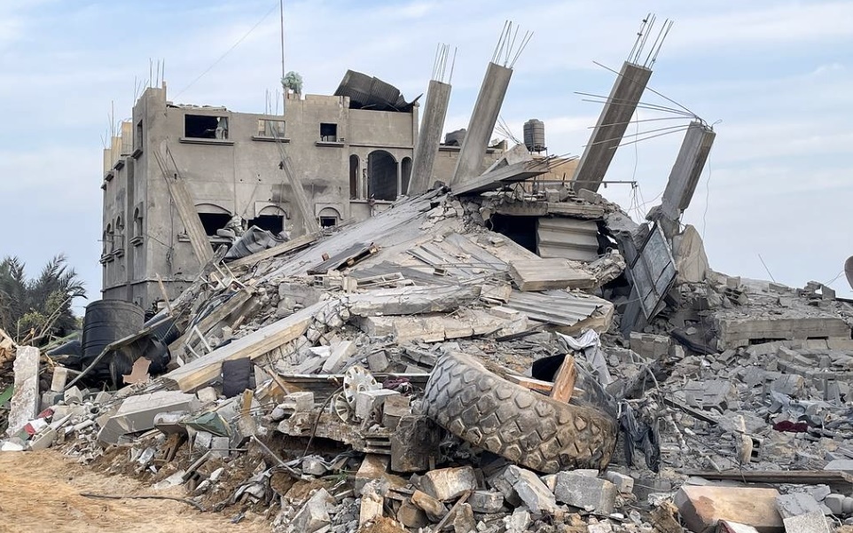 Quân đội Israel thực hiện các cuộc tấn công quy mô lớn nhằm vào các mục tiêu quân sự của Hamas ở Gaza. (Ảnh: TASS)
