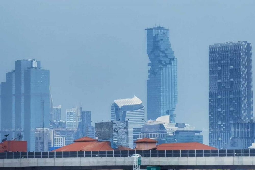 Màn bụi mịn dày tại thủ đô Bangkok hôm 24/10/2023. Ảnh: Prinya Muangarkas