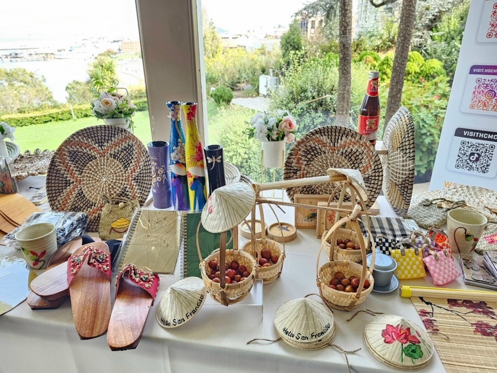 Vietnamese tourism products are introduced at the event
