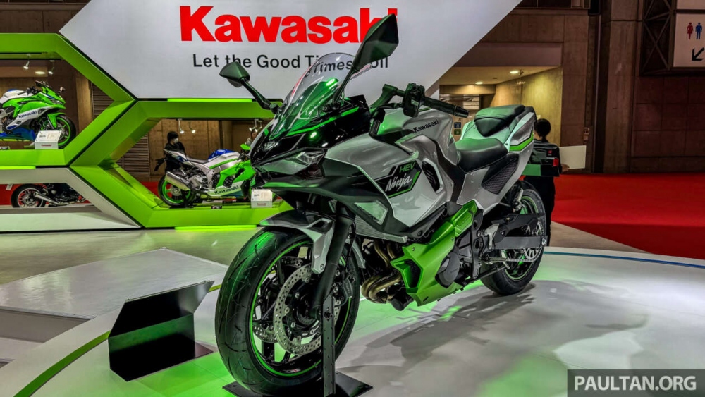 Chiêm ngưỡng Kawasaki Ninja 7 Hybrid 2024 tại Triển lãm Di động Nhật Bản