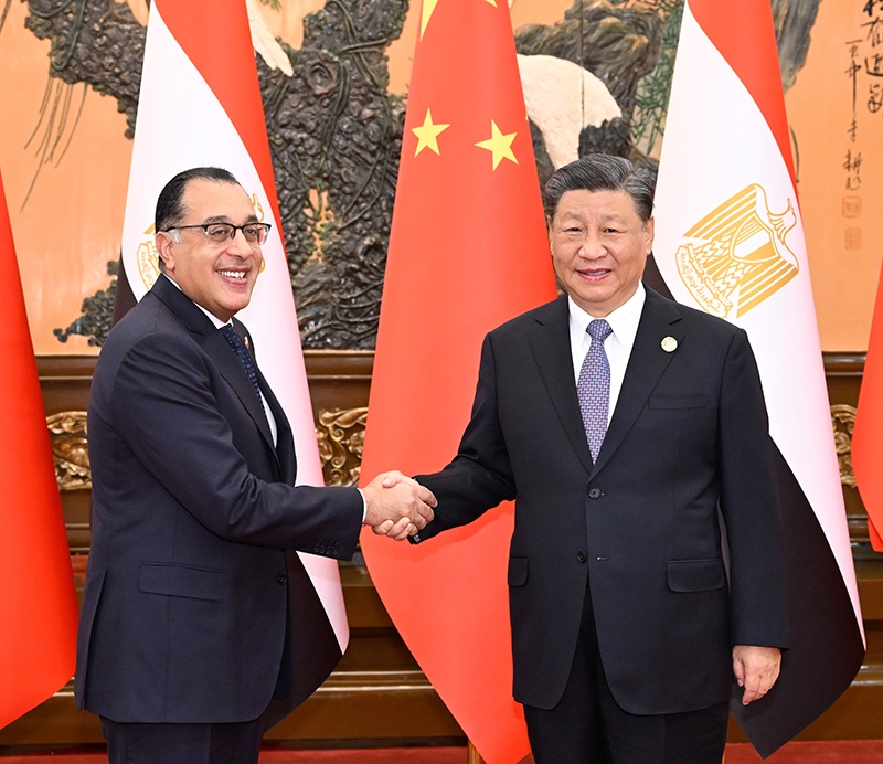 Chủ tịch Trung Quốc Tập Cận Bình gặp Thủ tướng Ai Cập Mostafa Madbouly tại Bắc Kinh ngày 19/10. Ảnh: Tân Hoa Xã
